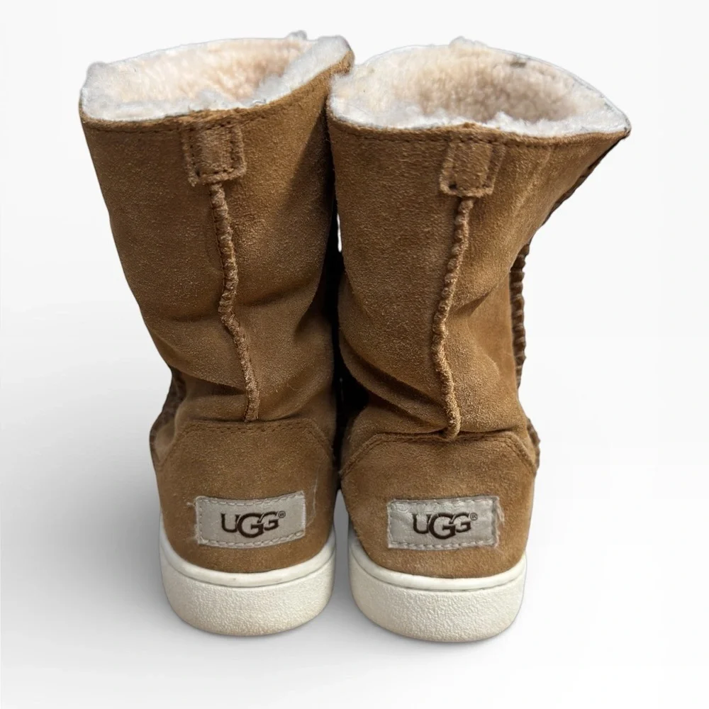 UGG Mika Classic Sneaker Boot Chestnut Suede Shearling Women’s Size US 6 Comfort
